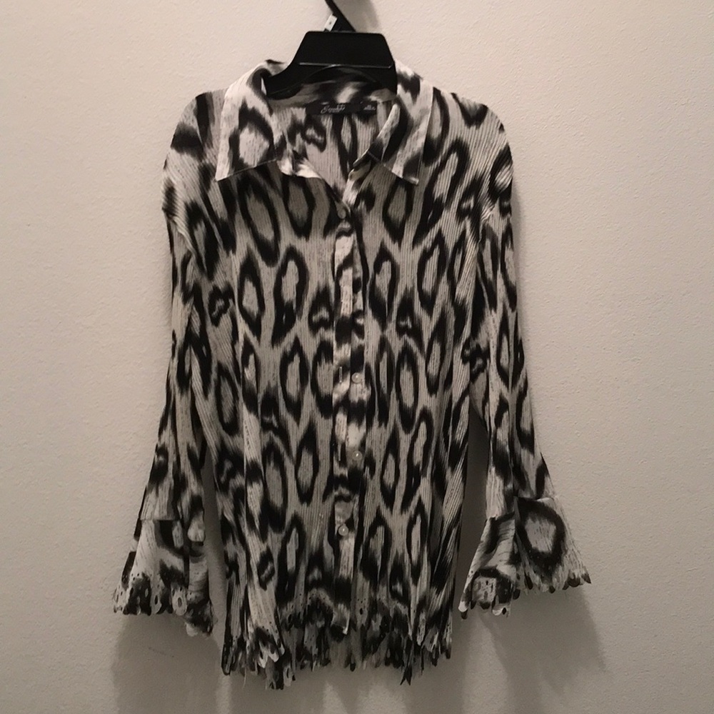 Black and white cheetah print blouse